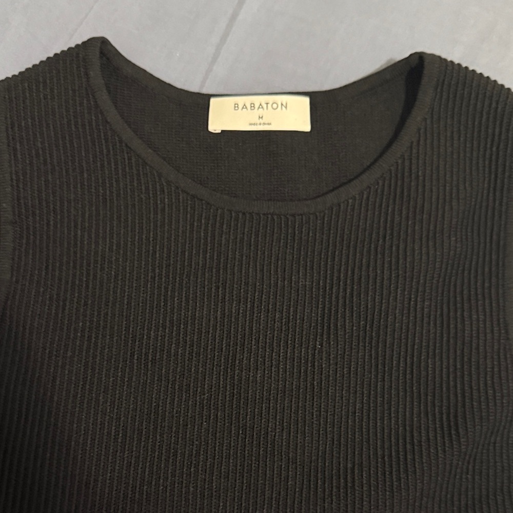 Babaton Black Ribbed Crop Top - Picture 11 of 15